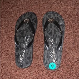 Micheal Kors Filp Flops